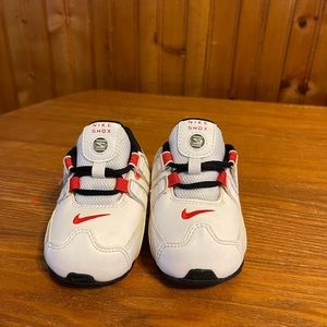 Nike kids sneaker size 5c